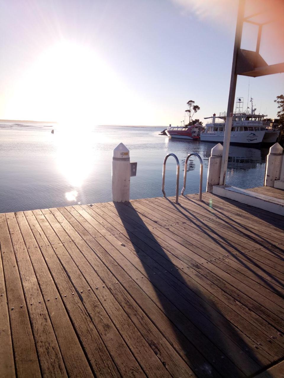 The Husky House Or Little Husky Studio Suite Huskisson Exterior photo